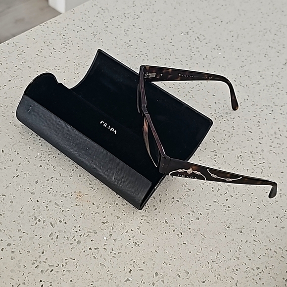 Prada 2005 Progressive Eyeglasses with Silver Logo details on wings - Picture 7 of 14